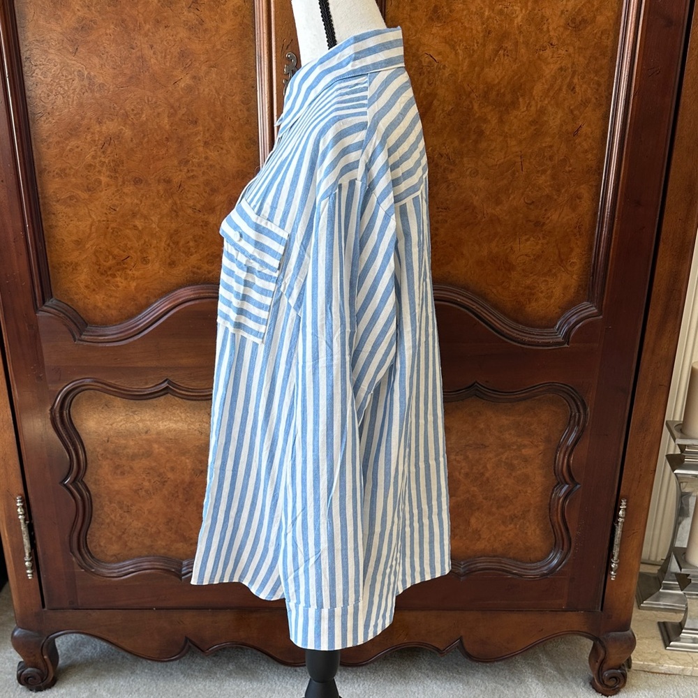 White and Blue Long Sleeve Button Down Shirt - Picture 8 of 17